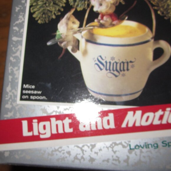 Hallmark Light and motion 1989 christmas motion light up ornament Mouse seesaw - Picture 3 of 5